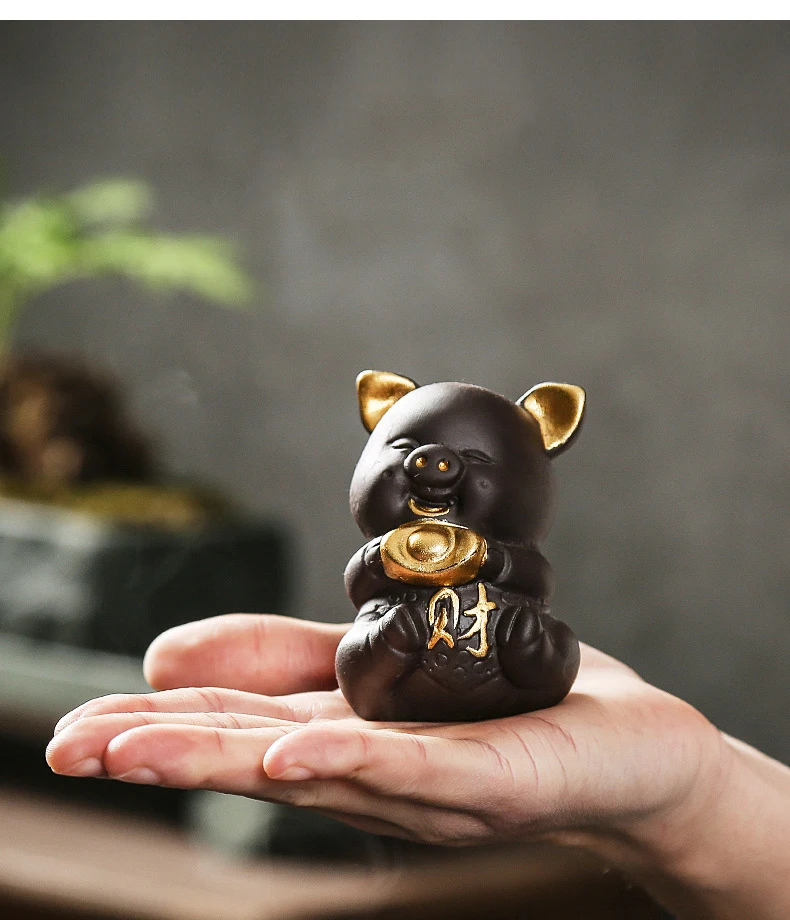 Lucky Pig tea украшения для домашних животных бутик может выражать фиолетовый песок чай, чтобы играть может выражать Чай Аксессуары Зодиак Свинья благоприятный ювелирные изделия