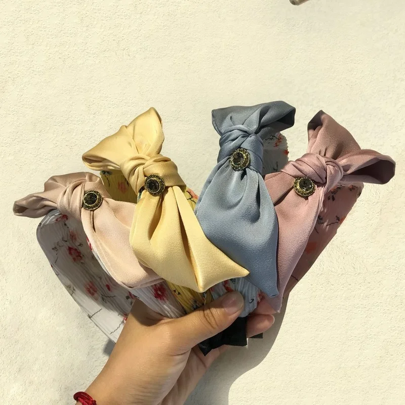 Korean Sen-line Sweet Rhinestone Small Floral Bowknot Wide Frilled Headband Pressed Hair Cloth Art Headhoop Accessories |