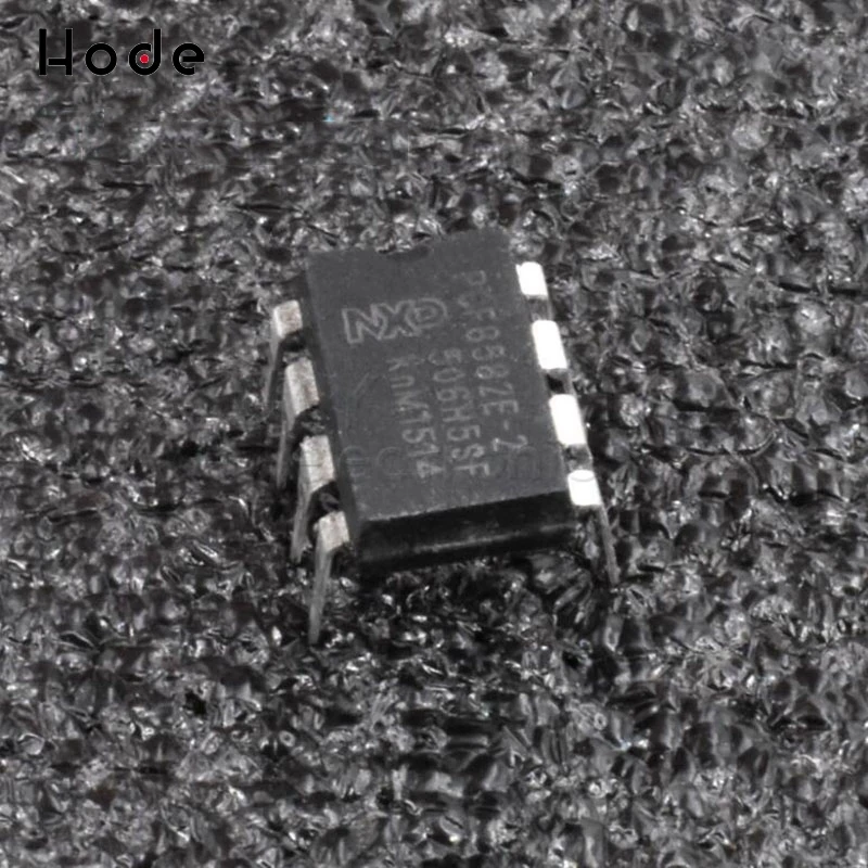 

5PCS PCF8582E-2 PCF8582E DIP8 256x8-bit CMOS EEPROMS with I2C-bus interface US