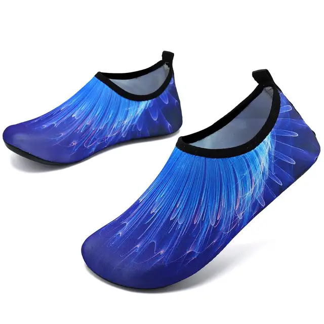 Water Shoes Unisex Quick Dry Beach Sock Barefoot Shoes Men Women Swimming Upstream Sneaker Light Yoga Aqua Shoe Striped Colorful 2