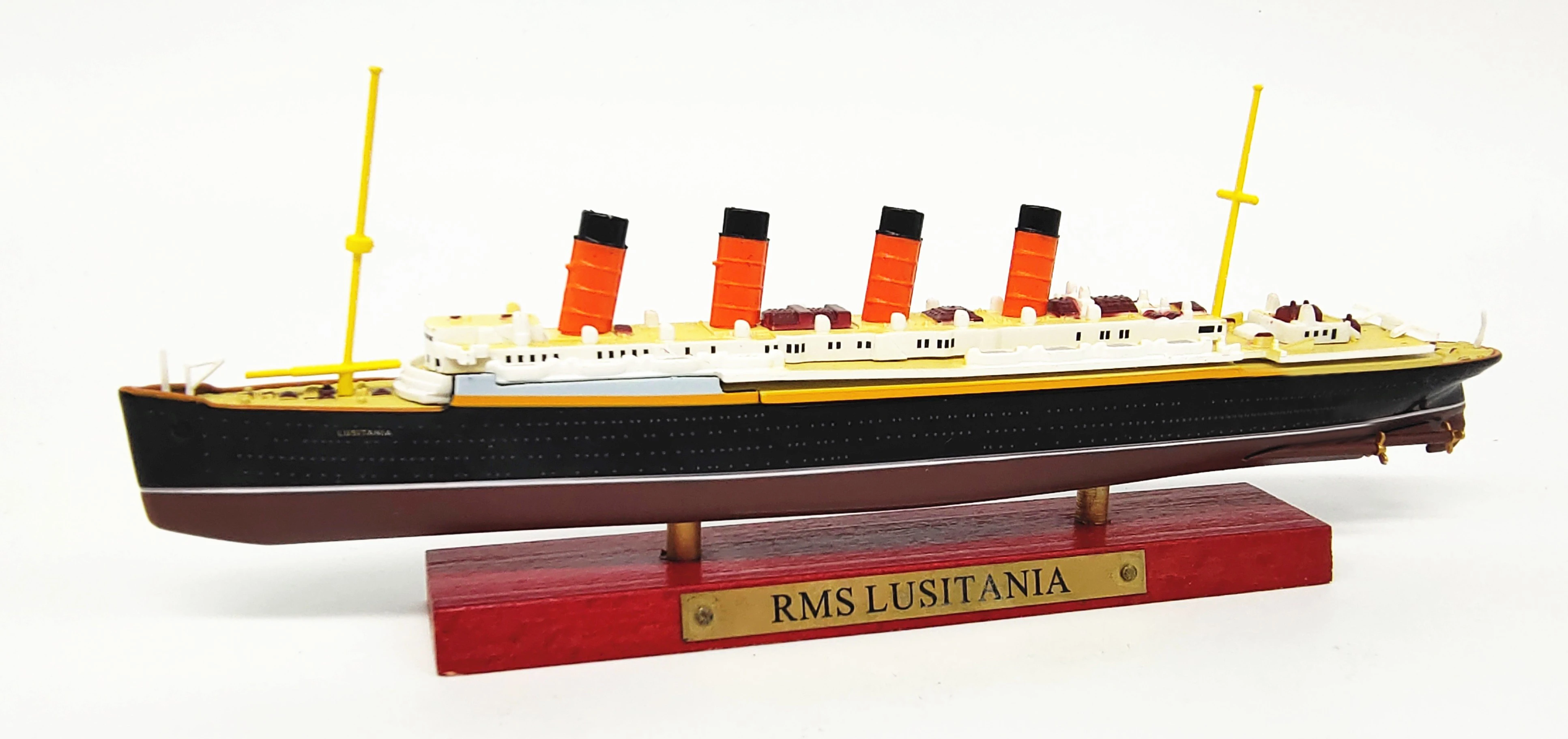 1:1250 lusitana Роскошная почта из сплава пассажирский корабль модель готовые украшения в окраске