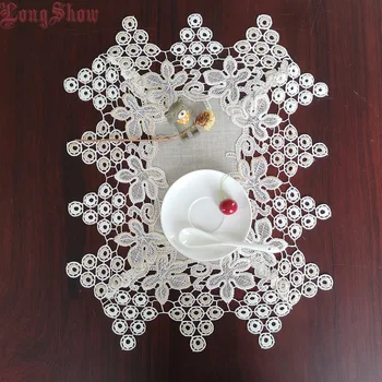 

1Lot 4pcs 30x45cm Creative Japanese Style Linen Fabric Lovely Grapes Embroidered Lace Trim Placemats Doily