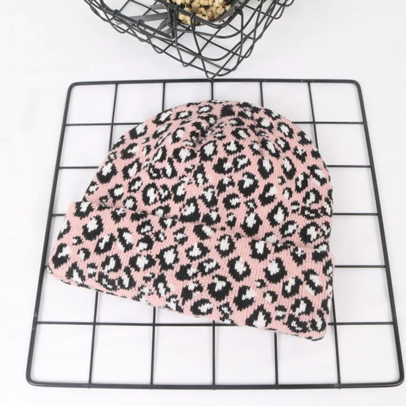 Корейские винтажные леопардовые шапочки женские осенне-зимние модные вязаные шапочки теплые Вязание шерстяное шапка в черный горошек Skullcap