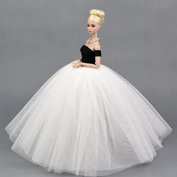 white and black dress for barbie 1