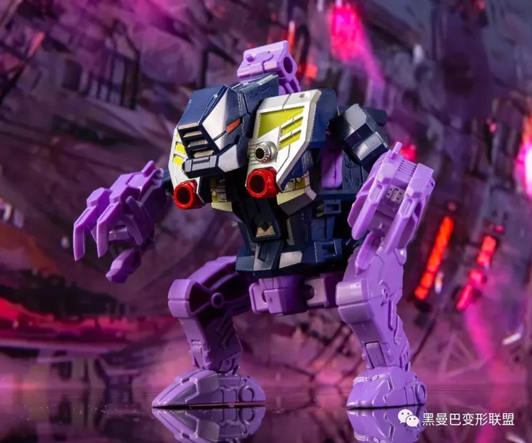 12858869100_850723145