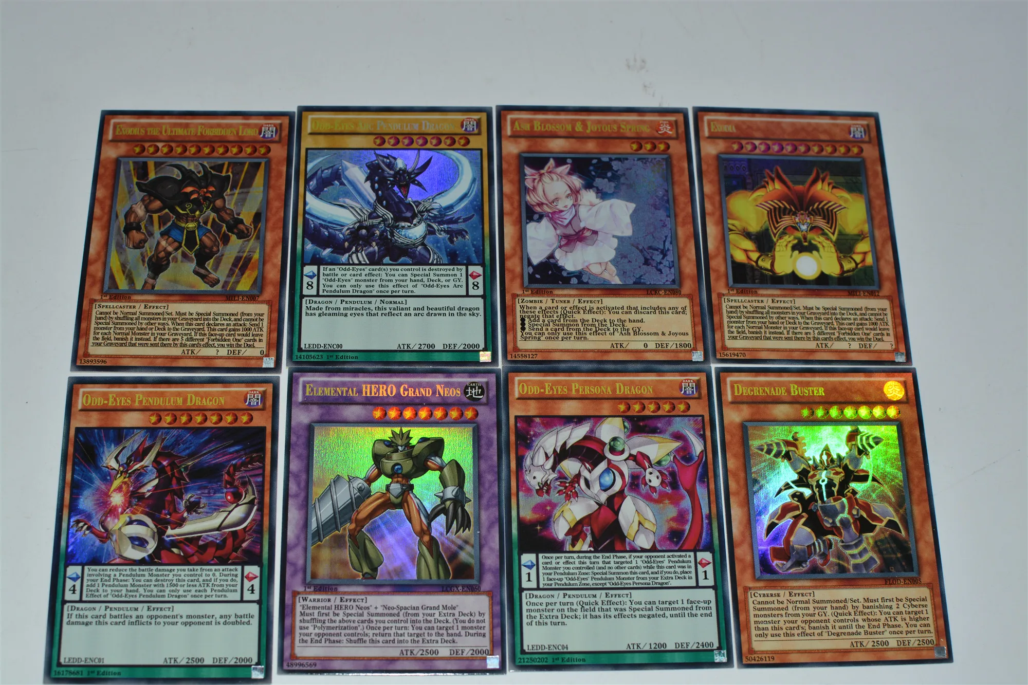 100 шт./компл. игра король игра Карта Классическая игра Yu Gi Oh игра английская карта коллекция карта с флеш-картой и Аниме Коллекция