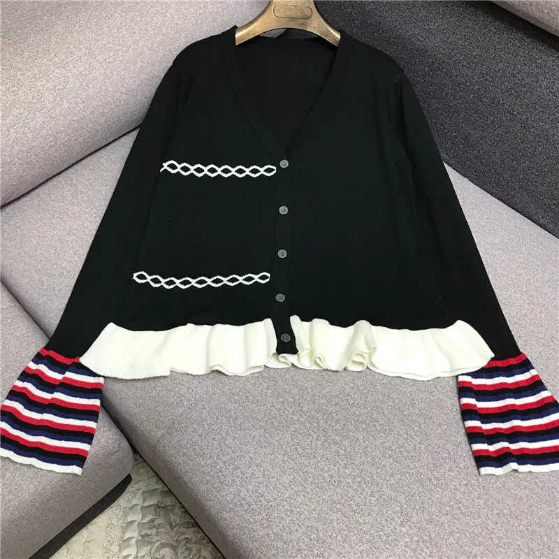 

Luxury Designer Brand Knitted Cardigans for Women V Neck Flare Sleeve Ruffles Striped Black Knitted Sweater