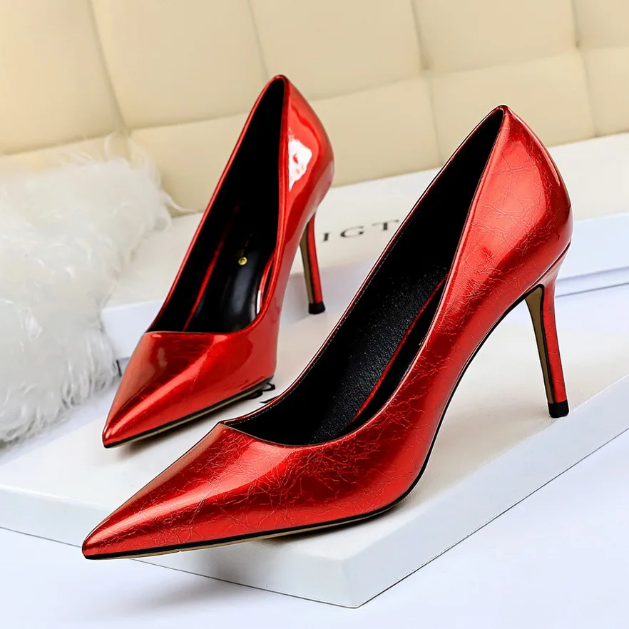 Г. Элегантные винтажные женские туфли-лодочки на каблуке однотонная модная женская обувь на высоком каблуке 8 см с острым носком обувь для вечеринок - Цвет: Красный