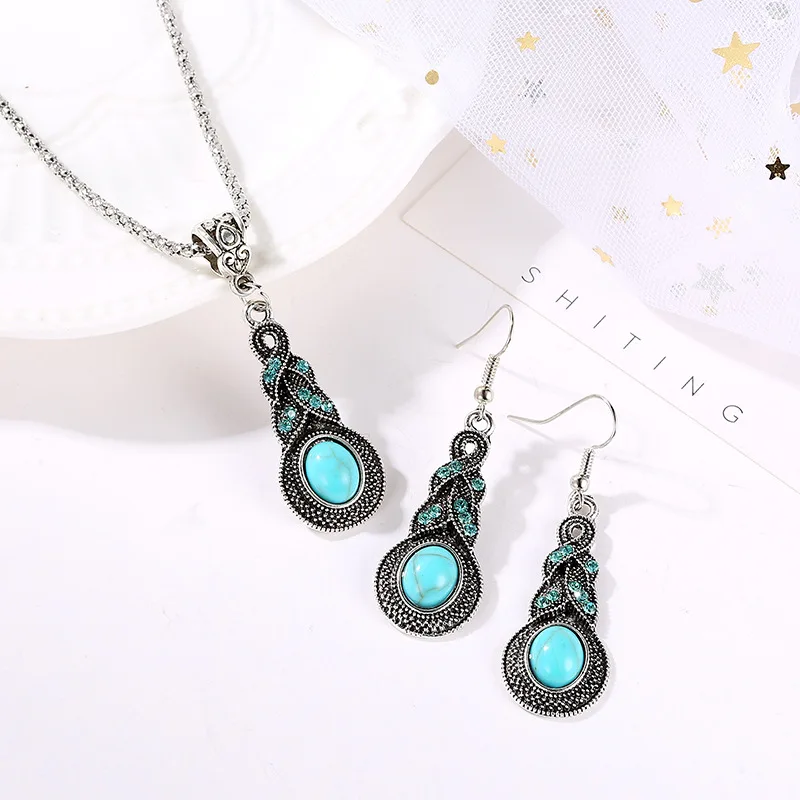 

Exquisite Rhinestone Pendant Necklace Earrings Jewelry Sets Vintage Bohemian Peacock Ethnic Designer Jewelry For Women Love Gift