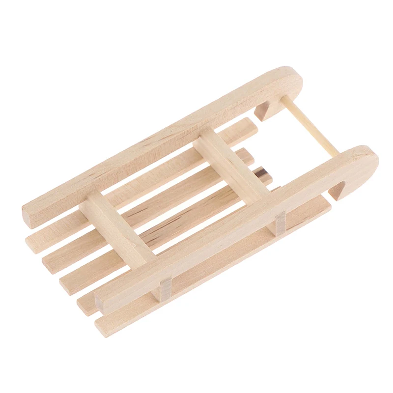 

Mini 1/12 Scale Wooden Sleigh Gift Box Model DIY Christmas Landscape Dollhouse Accessory