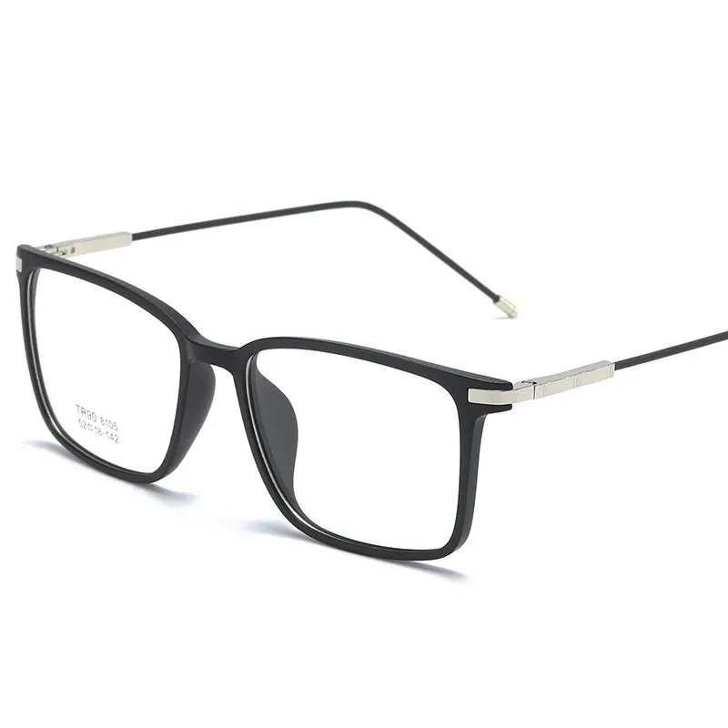 

Square Glasses Frame Woman Men Glasses Retro Myopia Optical Frames Metal Clear lenses Black Gold Eyeglasses Oculos 8105
