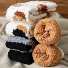 Женские плюшевые флисовые Носки с рисунком кота и когтями; утепленные осенне-зимние теплые носки; NOV99