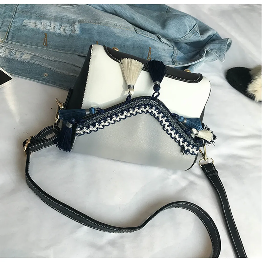 Vintage Women Weaving Tassel Shoulder Bag Messenger Bag Crossbody Bag Beach Bag Ethnic tassel shoulder Fashion messenger bag1104