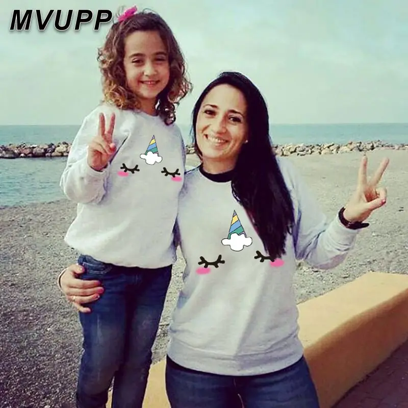 MVUPP/розовый хлопковый свитер с рисунком для мамы и дочки; комплекты для детей; милые топы для детей «Мама и я»; зимняя одежда