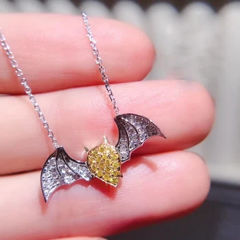 شراءAEAW 18K الذهب الأبيض 0.078ct الماس الأصفر الطبيعي مع 0.11ct الأبيض الماس الخفافيش قلادة قلادة قطع مستديرة قلادة المرأة