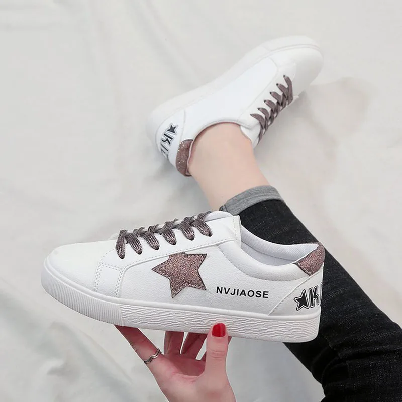Кроссовки женские из ПУ кожи повседневная обувь блестящие с вышивкой звезд