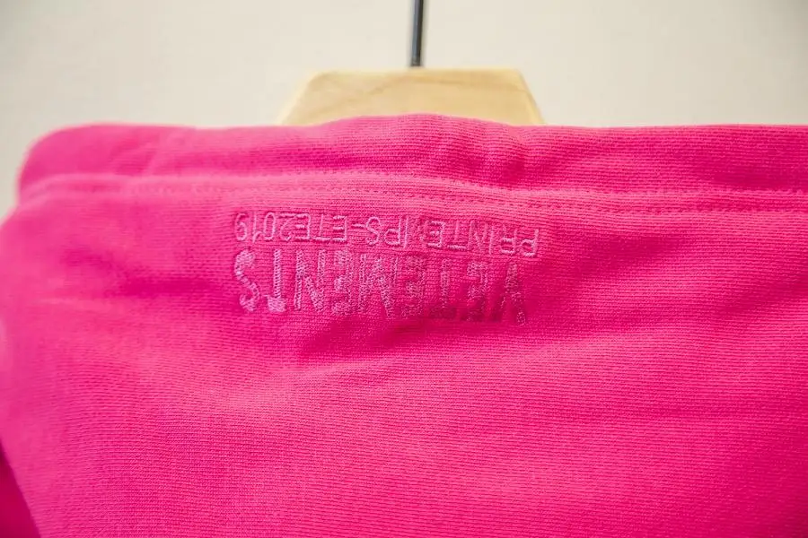 Vetements, толстовки для мужчин и женщин с вышивкой, большие карманы, Мультяшные трендовые милые женские свободные пуловеры kanye west vetements