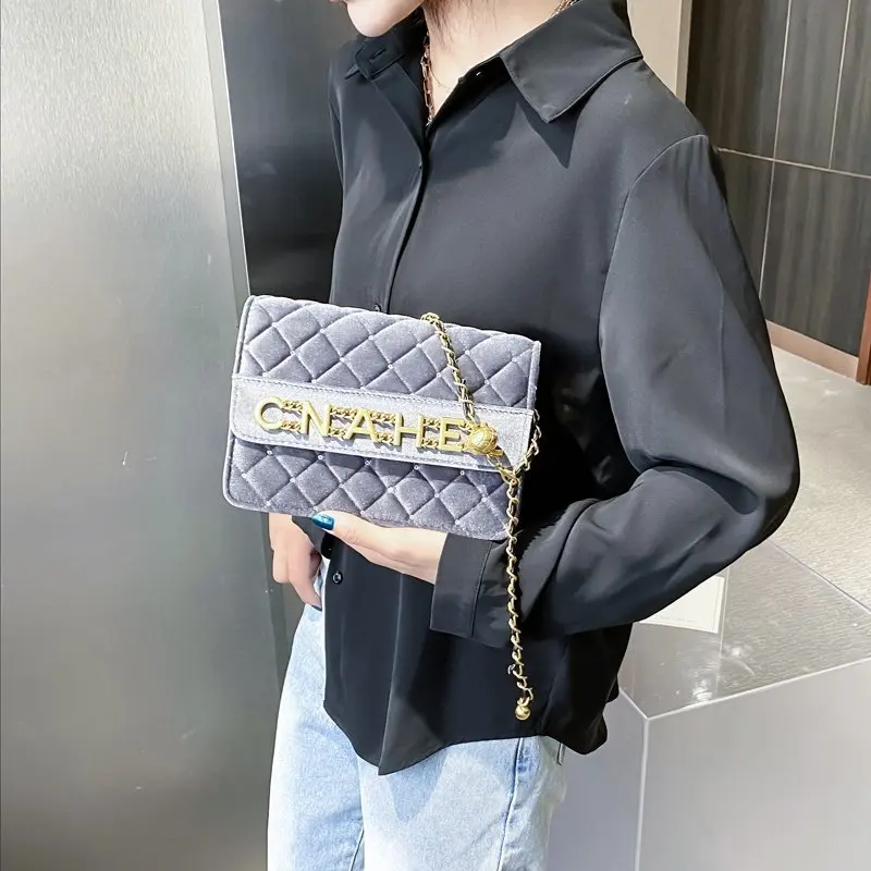 

2020 New Women Bags Fashion Shoulder Bags High Quality Velvet Small Square Bag Messenger Bag Crossbody Bags for Women Channels