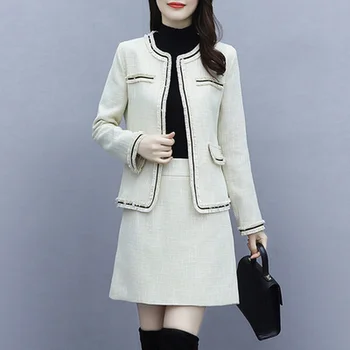 

2020 Autumn Winter Women Loose Plus Size Small Fragrance Suit White O-neck Slim Coat + Elastic Waist Mini Skirt Office Lady Suit