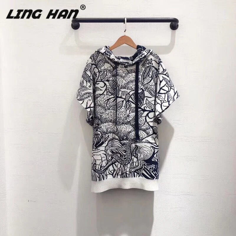 

LINGHAN Fashion Hooded Animal Totem Knitting Pullover Women's Casual Batwing Sleeve Autumn Winter Cashmere Sweater