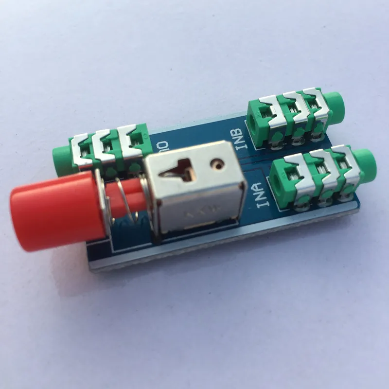 

Headphone Audio Audio Source Signal 3.5 Socket Input Switch Distribution Two into One Selector Board