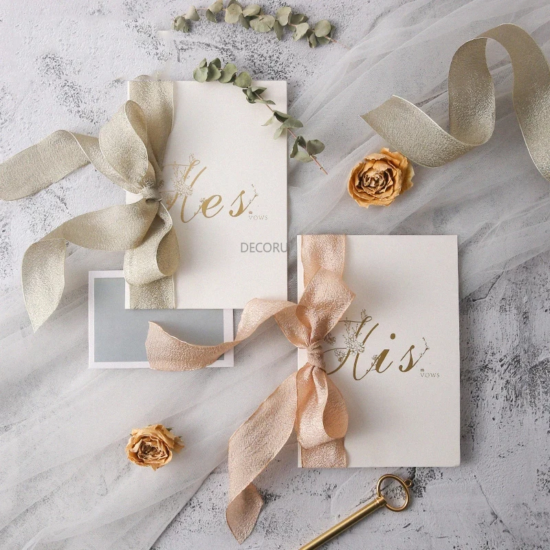 2 Pcs Wedding Favors Bride And Groom Vows Pink Oath Card Romantic Gold Key Decoration With Pen Book His & Her Photo Props