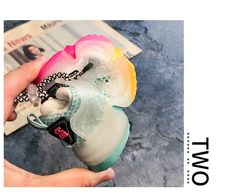 Tênis de Bebê Macio da Criança Outono Infantil Menina Menino Sapatos Respirável Moda Cor Correspondência Fundo Walkers 2020 5 High Quality Mamãe e Bebê