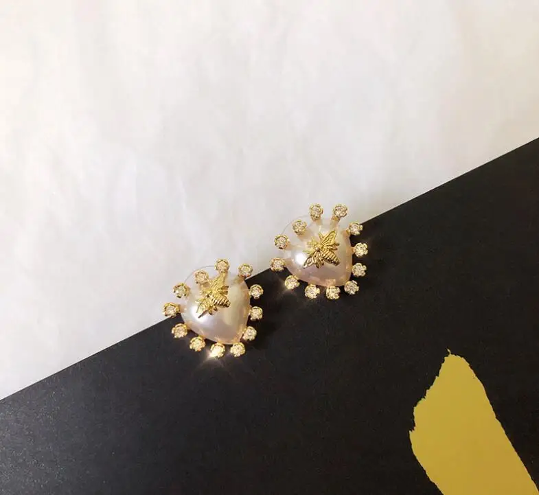 Нежные жемчужные женские серьги в виде насекомых, циркония, 925 серебряные иглы, корейская мода, аксессуары для ушей