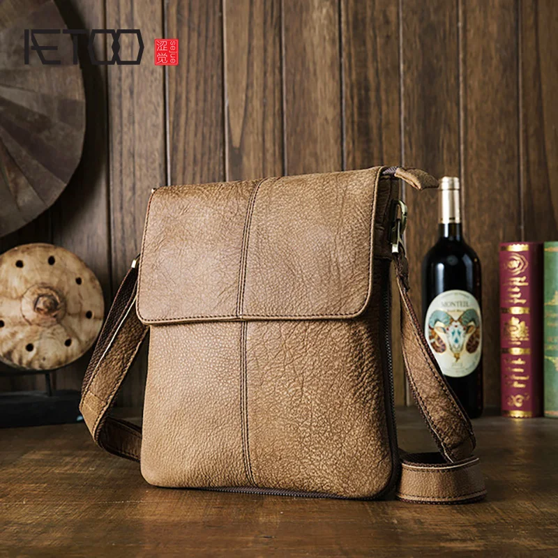 

AETOO Simple men's shoulder bag, leather casual men's bag, leather retro messenger bag