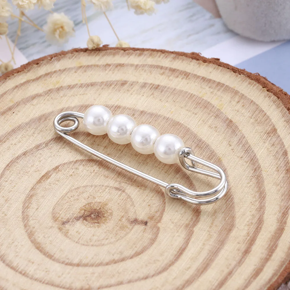 Fashion Pearl Fixed Strap Charm Safety Pin Brooch Sweater Cardigan Clip Chain Brooches Jewelry