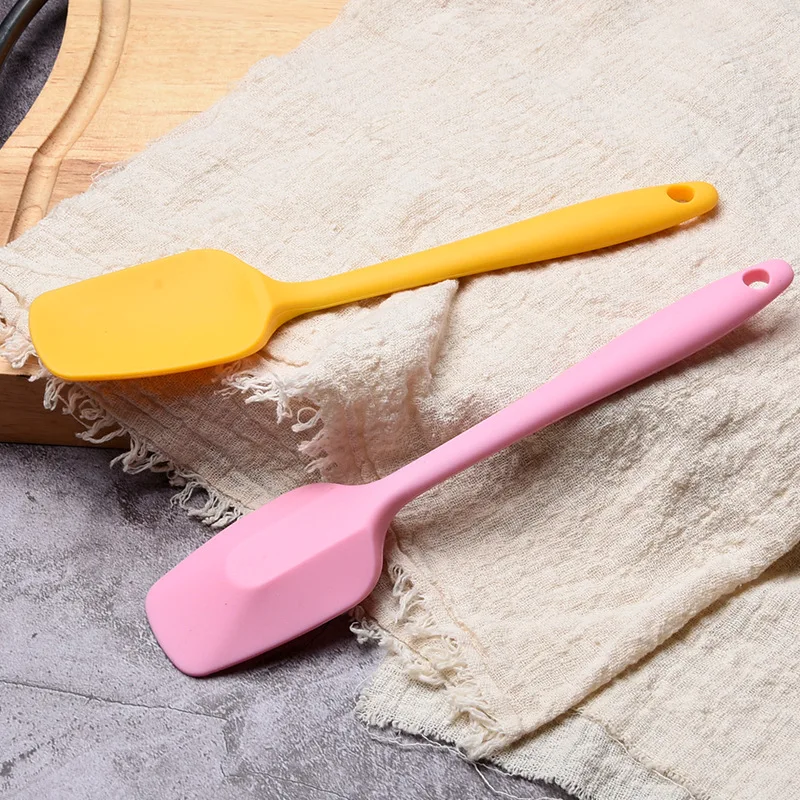 Kitchen Silicone Cream Butter Cake Spatula Mixing Batter Pastry Scraper Brush Butter Mixer Cake Brushes Baking Tool Kitchenware