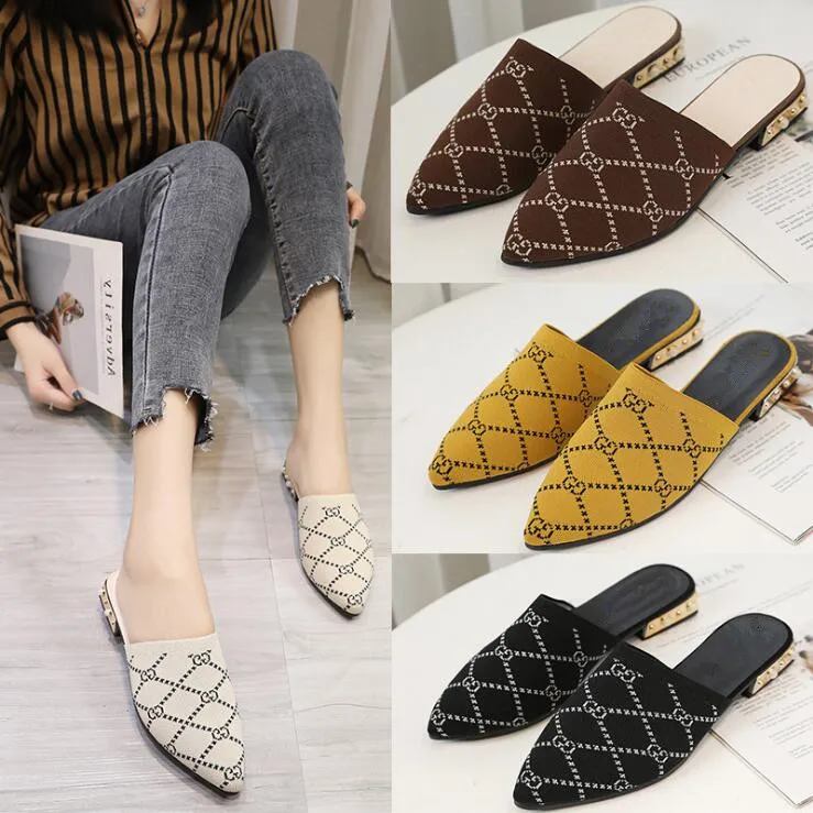

2020 Flat Slippers for Women Female New Letter Pointed Toe Mules Autumn Winter Flat Bottom Durable Non-slip Casual Ms Sandals