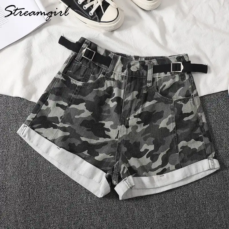 white elastic waist shorts