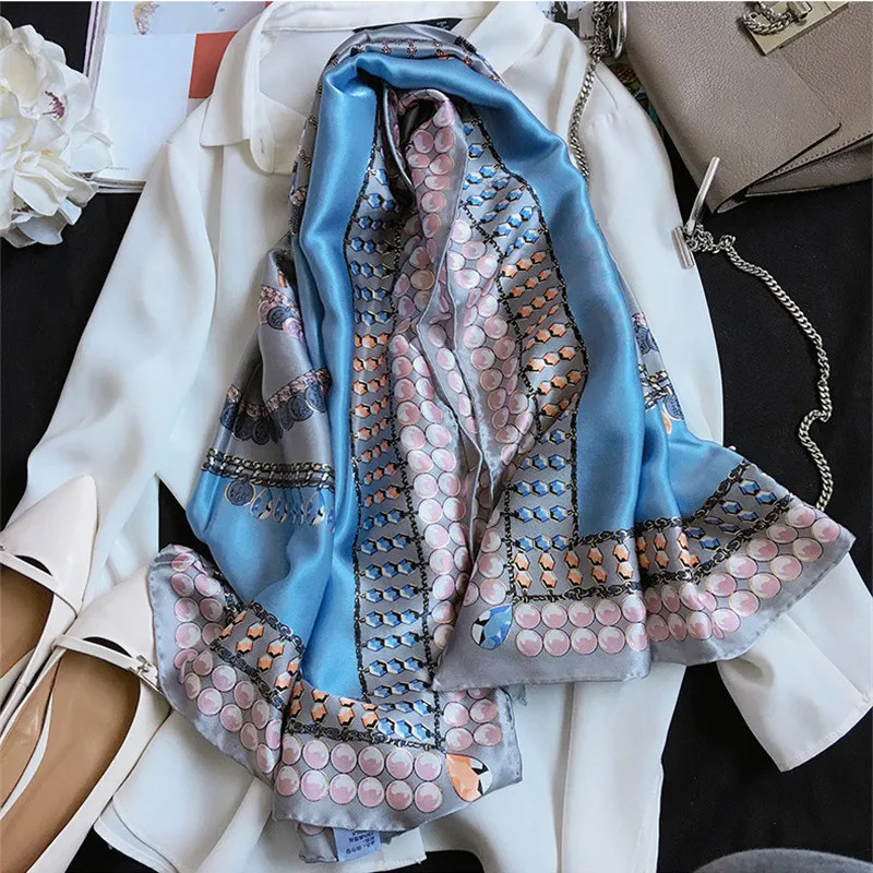 11160743445_1775657854