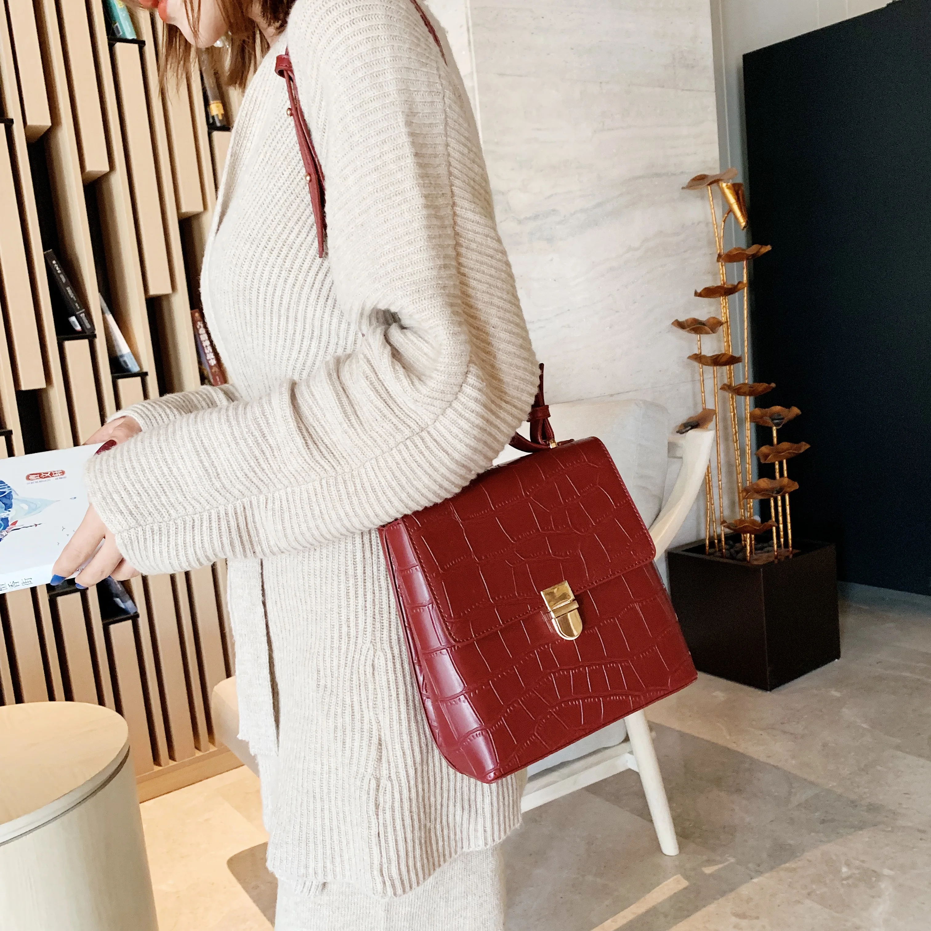 Beste Mini Steen Patroon PU Lederen Crossbody Tassen Voor Vrouwen 2019 Effen Kleur Eenvoudige Totes Lady Schouder Messenger Handtassen