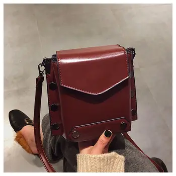

2020 women's bag 2019 new fashion trend European and American versatile ins One Shoulder Messenger small square bag