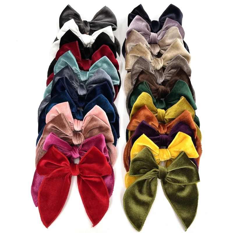 Рисунок 6 - Зажимы для волос с подшивкой и