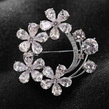 

Vintage Rhinestone Wreath Brooch Pin Luxury Zircon Flowers Brooches for Women Wedding Dress Accessories Jewelry Broaches Pins