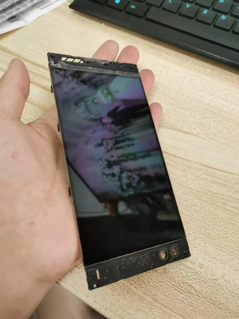 Razor Phone Touch Screen