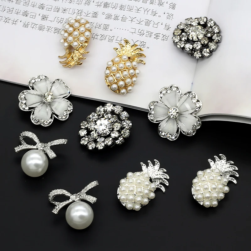 4Pcs/lot Gold Silver Pineapple Flower Diamond Rhinestone Pearl Button Summer Dress Blazer Sweater Decorative Buttons C266 |