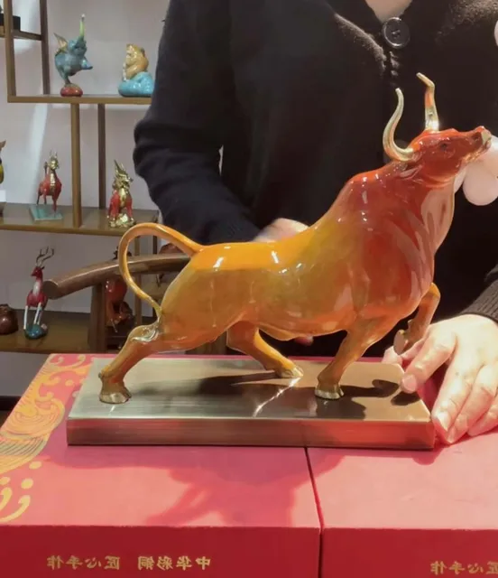 2023 고급 행운의 왕실 재테크 황소 마스코트