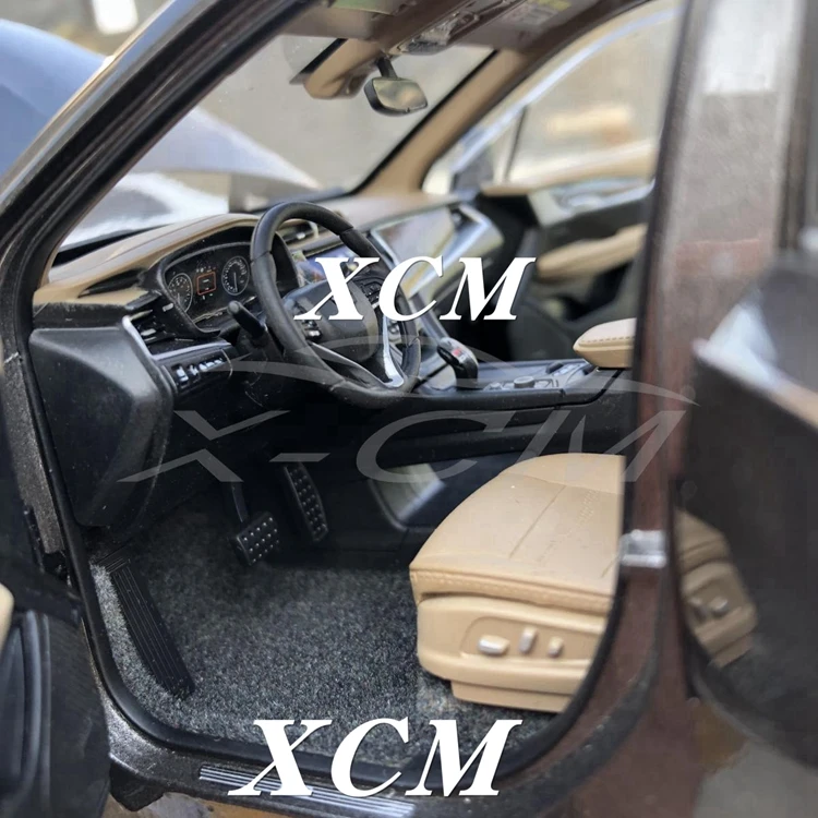 Литая модель автомобиля для XT6 1:18+ маленький подарок