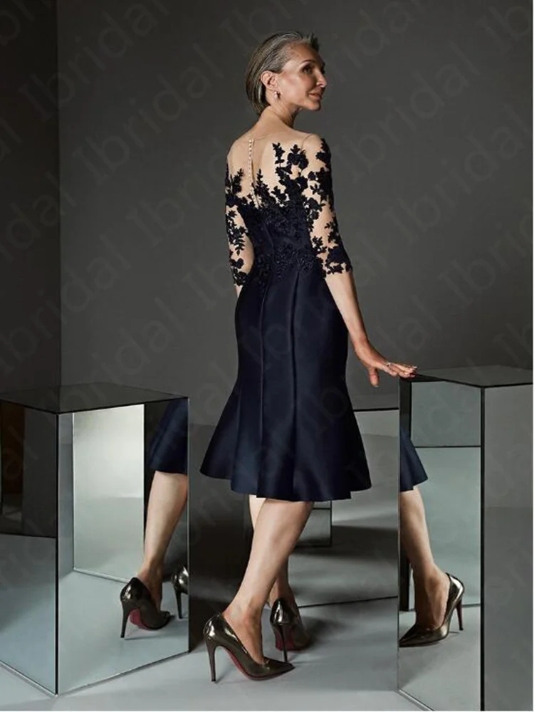 Gorgeous Prussian Blue Knee Length Mother of the Bride Dresses Lace Applique with Three Quarter Sleeves Wedding Guest Gowns 2021