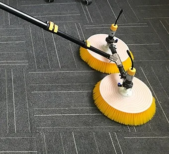 DC24V воды-Fed Pole Sweaper стиральные устройства для PV солнечные панели очистки/батареи продаются отдельно