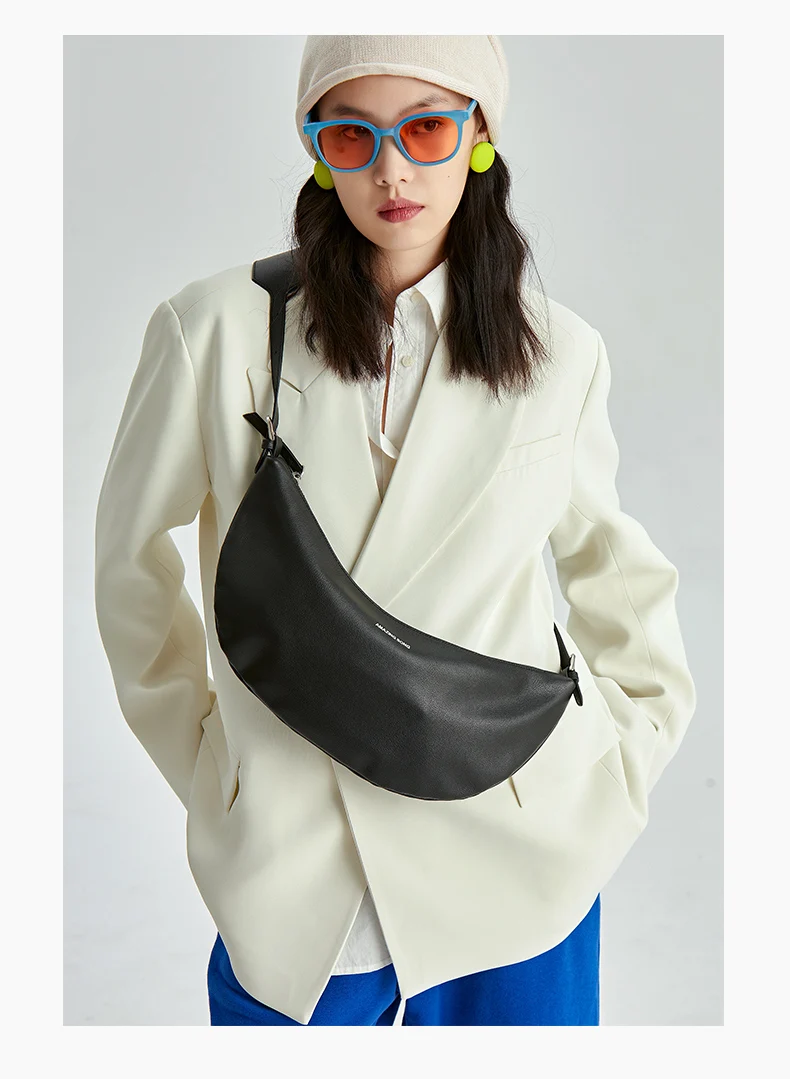 Amazing Song Korean Style Half Moon Bag Simple Large Capacity Soft Split Leather Zipper Bag Breast Bag