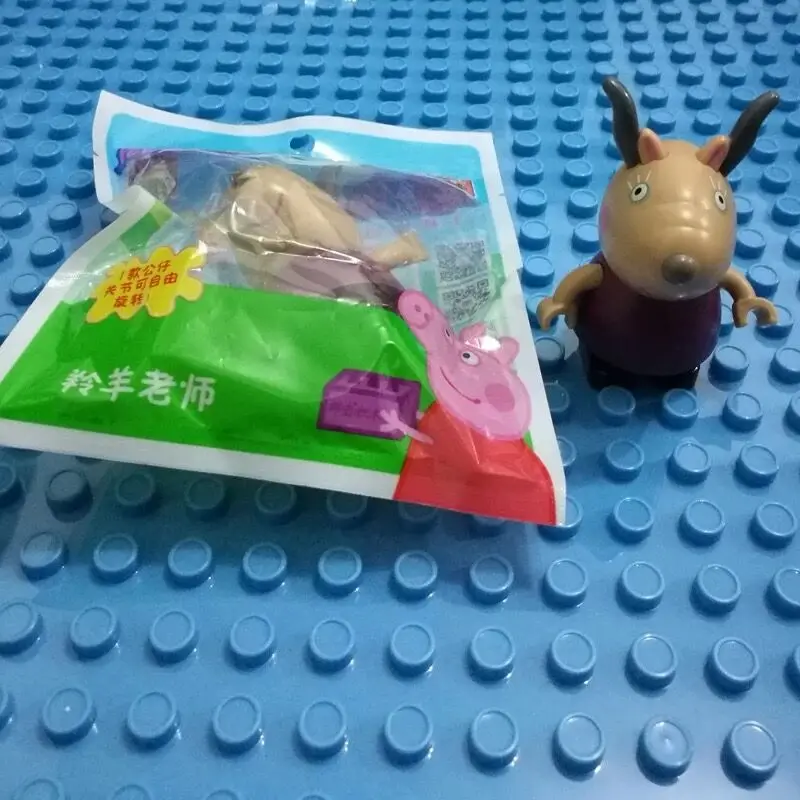Cena 10 sztuk zestaw oryginalna świnka Peppa New Arrival zabawki przyjaciele Rebacc Suzy Emily Danny świnka peppa zabawka dla dzieci prezenty dla dzieci szczelnie zamykane torby