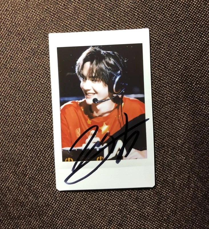 Ручная подписка YiBo Xiao Zhan autographed polaroid автограф Untamed 3 дюйма 89 К