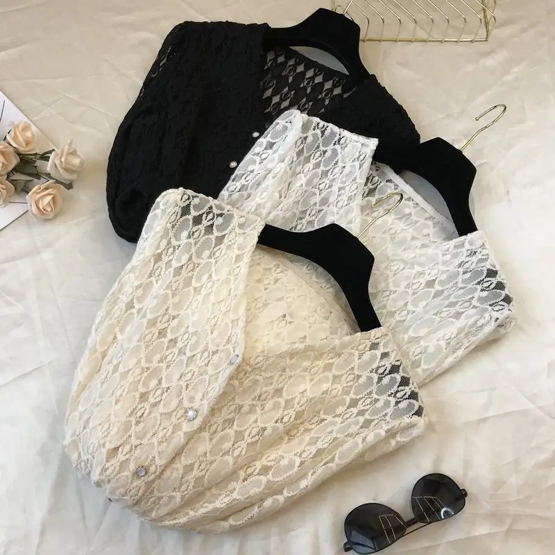 

Lace Embroidered Shirt Women's Elegant Underwear Spring Lace Blouse Hollow Lace Shirt Blusas Mujer De Moda 2020 Blusa Feminina