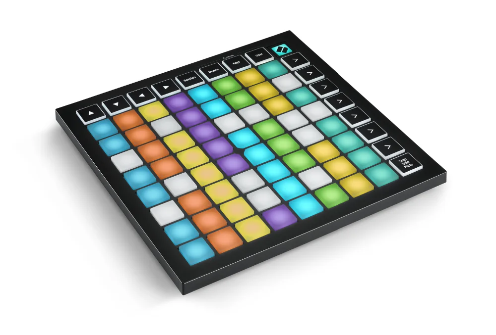 Novation Launchpad Pro MK3 MIDIケーブル付き Novation Launchpad Pro MK3 Grid Controller for Ableton Live
