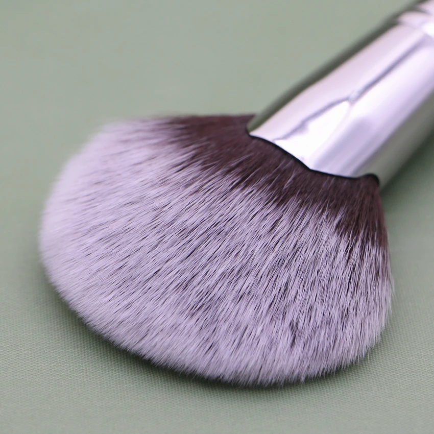 Makeup Brush Sywinas Fan Brush Highlighter Soft Face Beauty Painting Powder Foundation Blush bronzer Blending Makeup Brushes